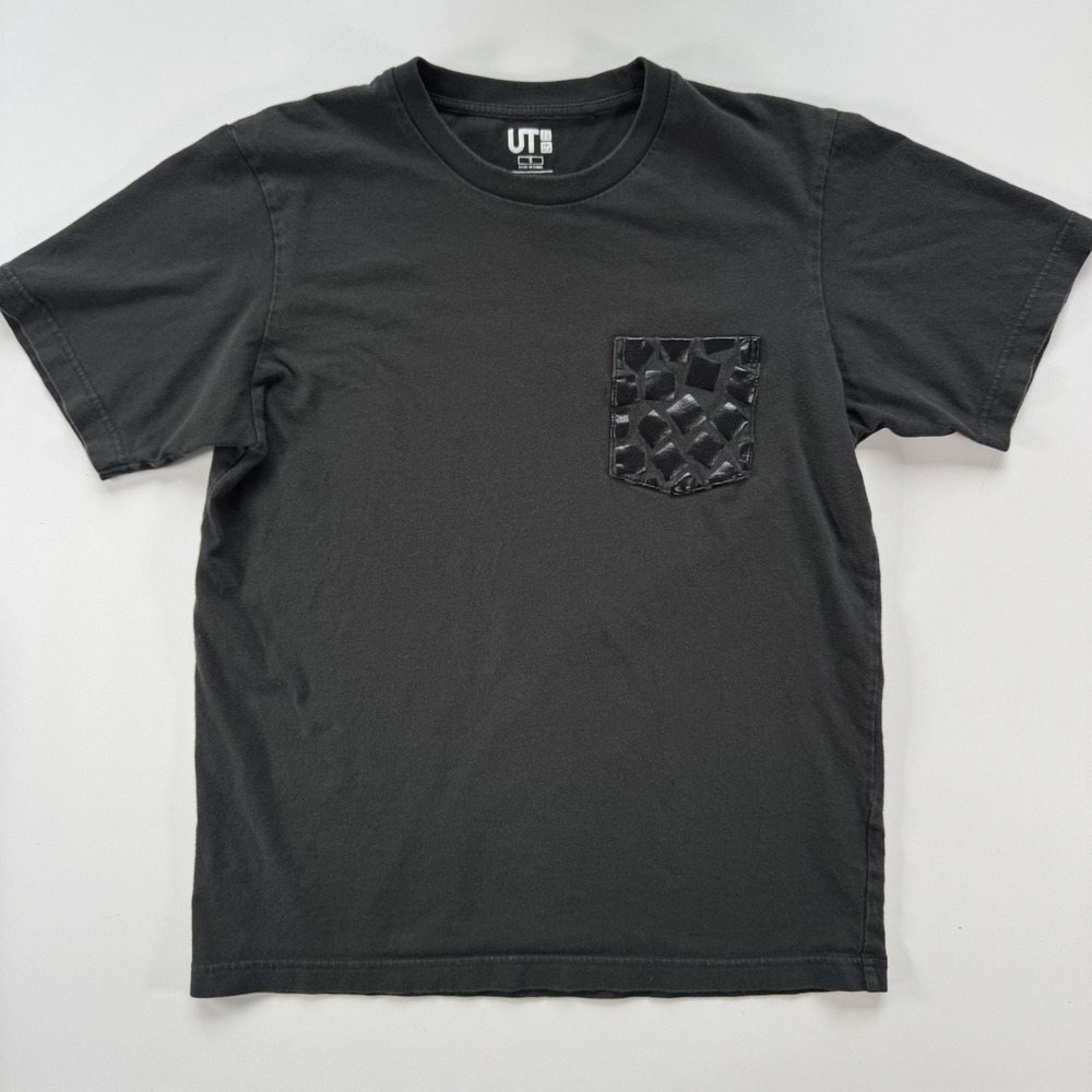 UNIQLO UT x George Sowden Accent Pocket Short Sleeve Tee T Shirt Mens Small